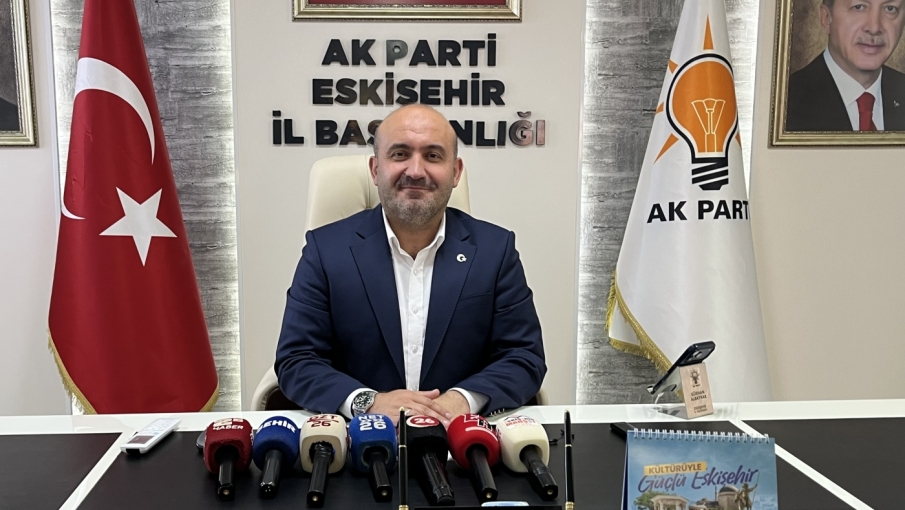Gürhan Albayrak’tan Dede Korkut tartışmasına sert yanıt: “İnsan biraz aynaya bakar”